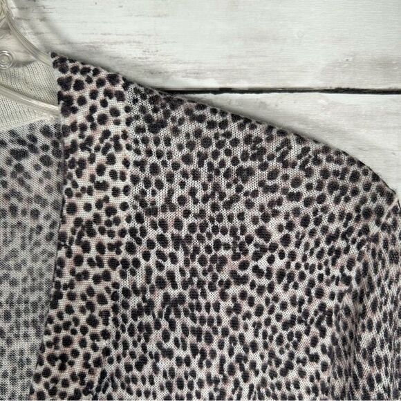 Ann Taylor Loft Long Cardigan Sweater Size L Lightweight Cheetah Animal - Picture 4 of 9